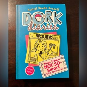 Dork Diaries Book 5 - Tales frin a NOT-SO-Smart Miss Know-It-All